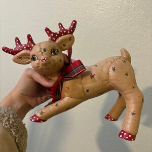 Christmas Reindeer Ceramic 1986 Kimple Mold Figurines Quilted Hand Painted